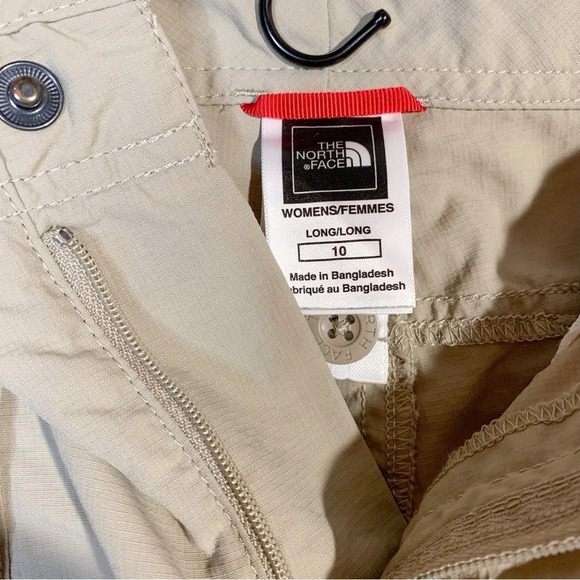 The North Face Long Khaki Nylon Hiking Shorts - Picture 6 of 7